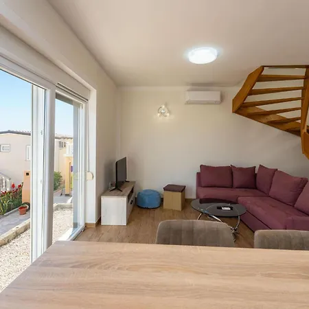 Appartement Beautiful In With Wifi