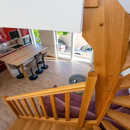 Apartman 2 Bedroom Front In Rtina
