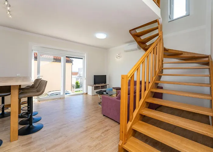 Appartement Beautiful In With Wifi Rtina